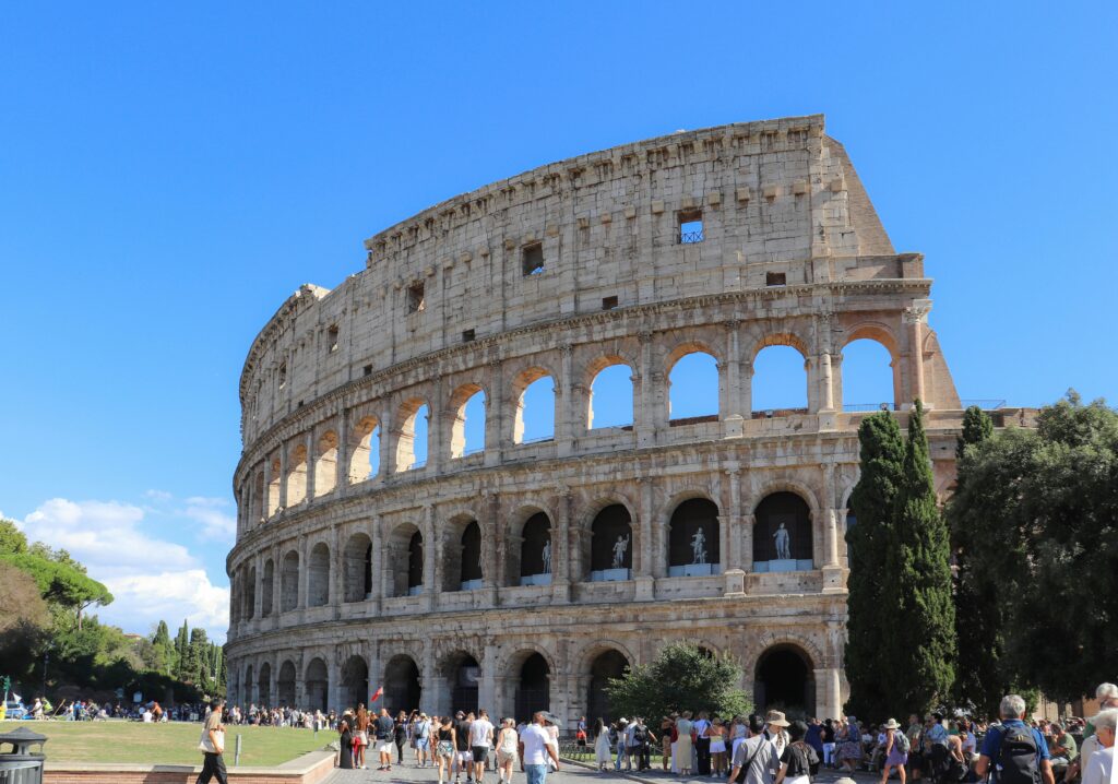 Het Colosseum met helder weer.