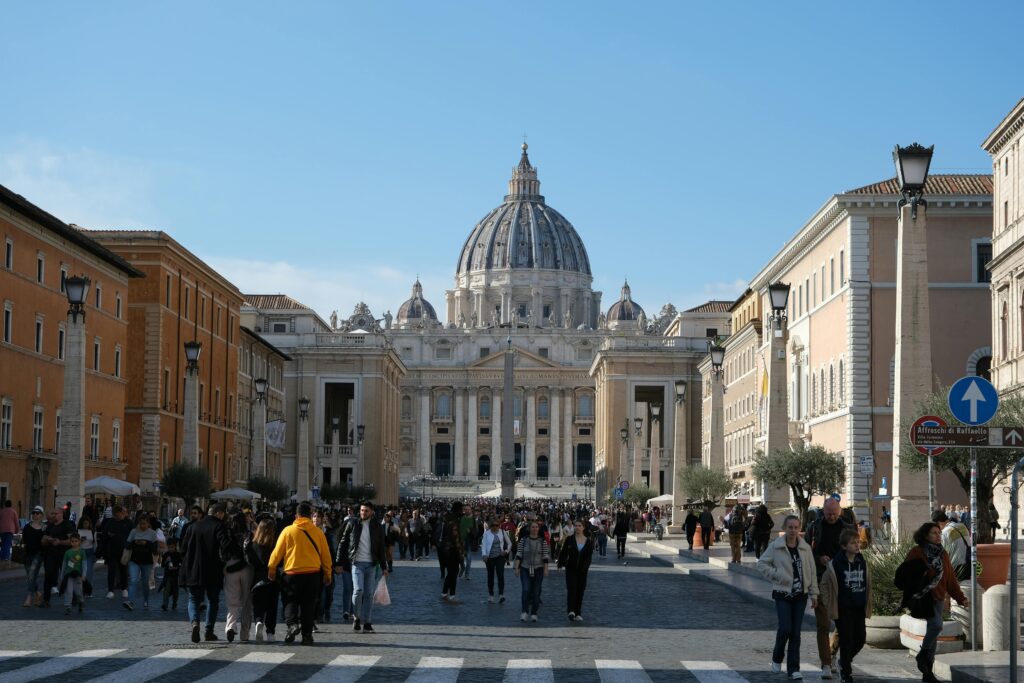 Vaticaanstand, de Sint-Pietersbasiliek.
